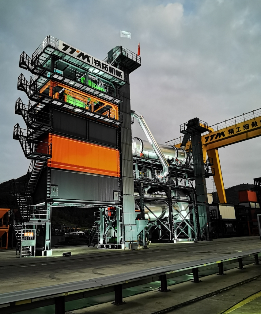 bauma CHINA 2020前夕，鐵拓機(jī)械泉州設(shè)備展區(qū)喜迎首批嘉賓蒞臨